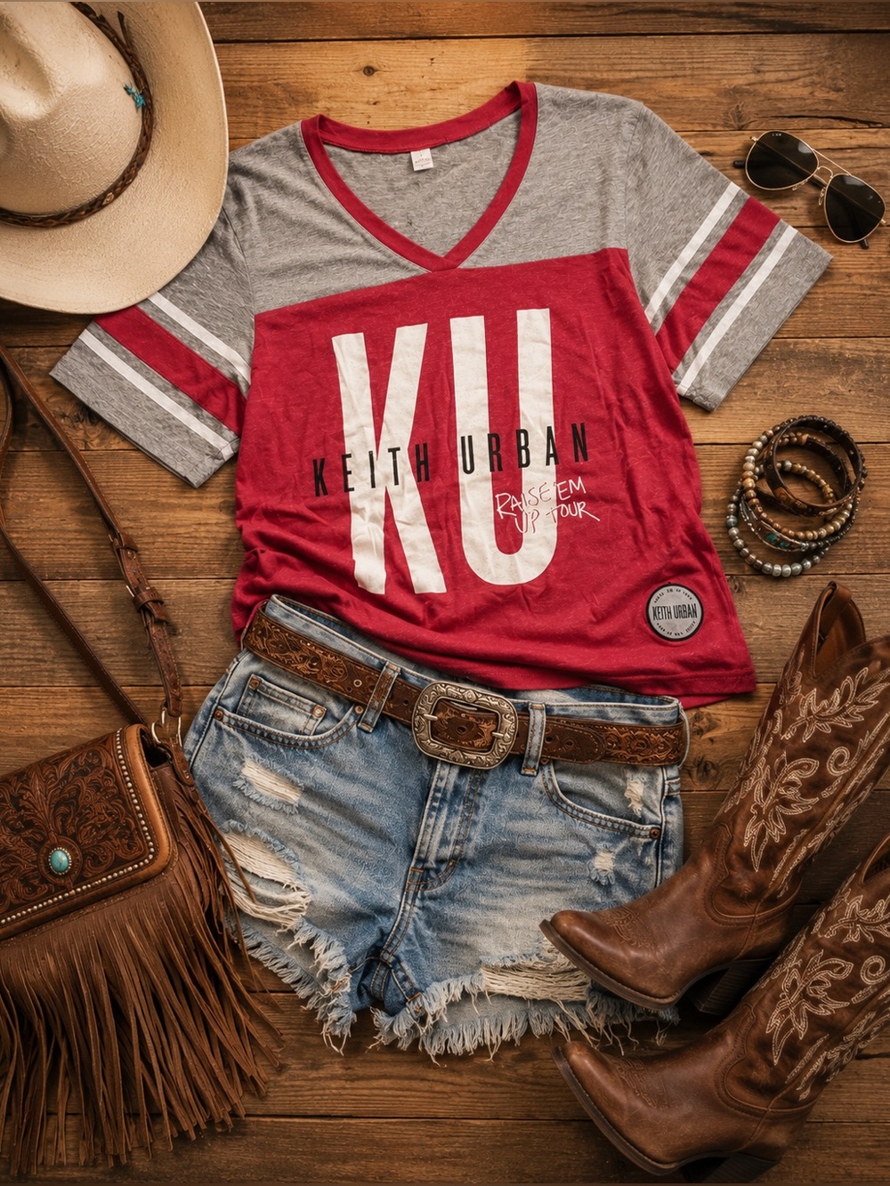 KEITH URBAN Official 2014 Raise ’Em Up Tour Concert Tee V-Neck Jersey Shirt Sz L - Picture 5 of 16